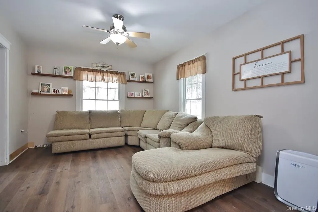 53 Yorktown Road, Rockland, NY, 4 Bedrooms Bedrooms, 10 Rooms Rooms,1 BathroomBathrooms,Residential,For Rent,Yorktown,0,1049419 53 Yorktown Road, Rockland, NY, 4 Bedrooms Bedrooms, 10 Rooms Rooms,1 BathroomBathrooms,Residential,For Rent,Yorktown,0,1049419