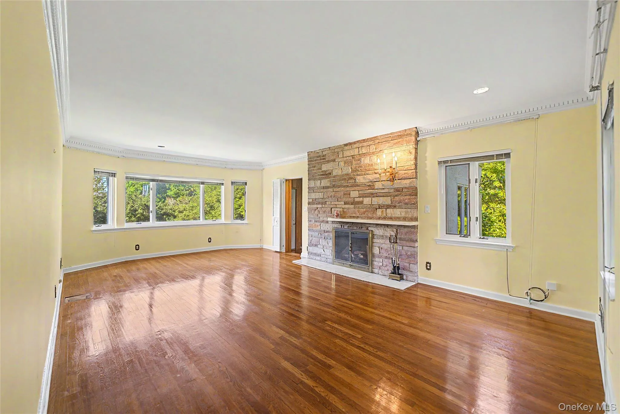 9 Old Pond Road, North Hempstead, NY, 4 Bedrooms Bedrooms, 9 Rooms Rooms,3 BathroomsBathrooms,Residential,For Rent,Old Pond,0,1049432 9 Old Pond Road, North Hempstead, NY, 4 Bedrooms Bedrooms, 9 Rooms Rooms,3 BathroomsBathrooms,Residential,For Rent,Old Pond,0,1049432