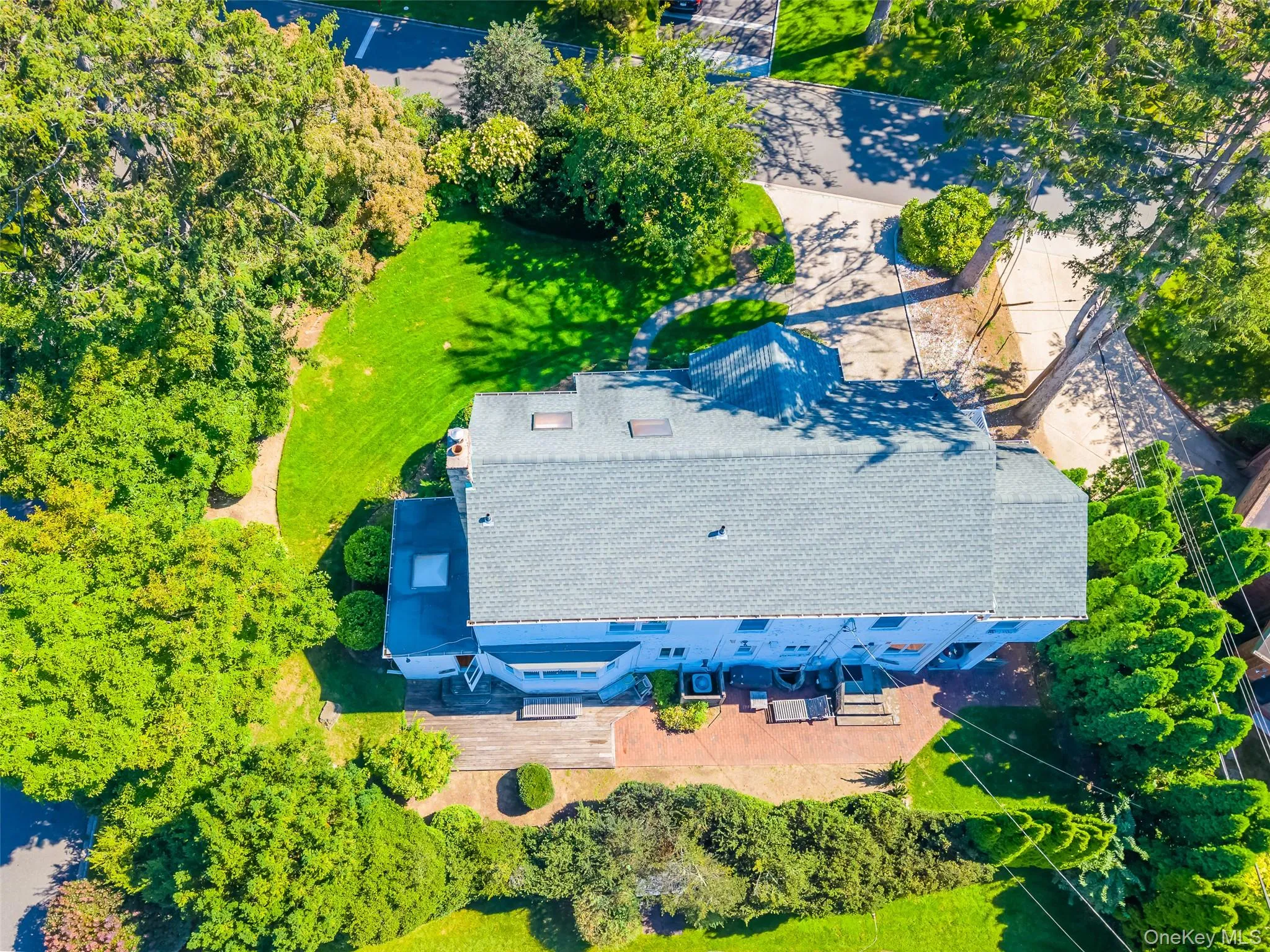 9 Old Pond Road, North Hempstead, NY, 4 Bedrooms Bedrooms, 9 Rooms Rooms,3 BathroomsBathrooms,Residential,For Rent,Old Pond,0,1049432 9 Old Pond Road, North Hempstead, NY, 4 Bedrooms Bedrooms, 9 Rooms Rooms,3 BathroomsBathrooms,Residential,For Rent,Old Pond,0,1049432