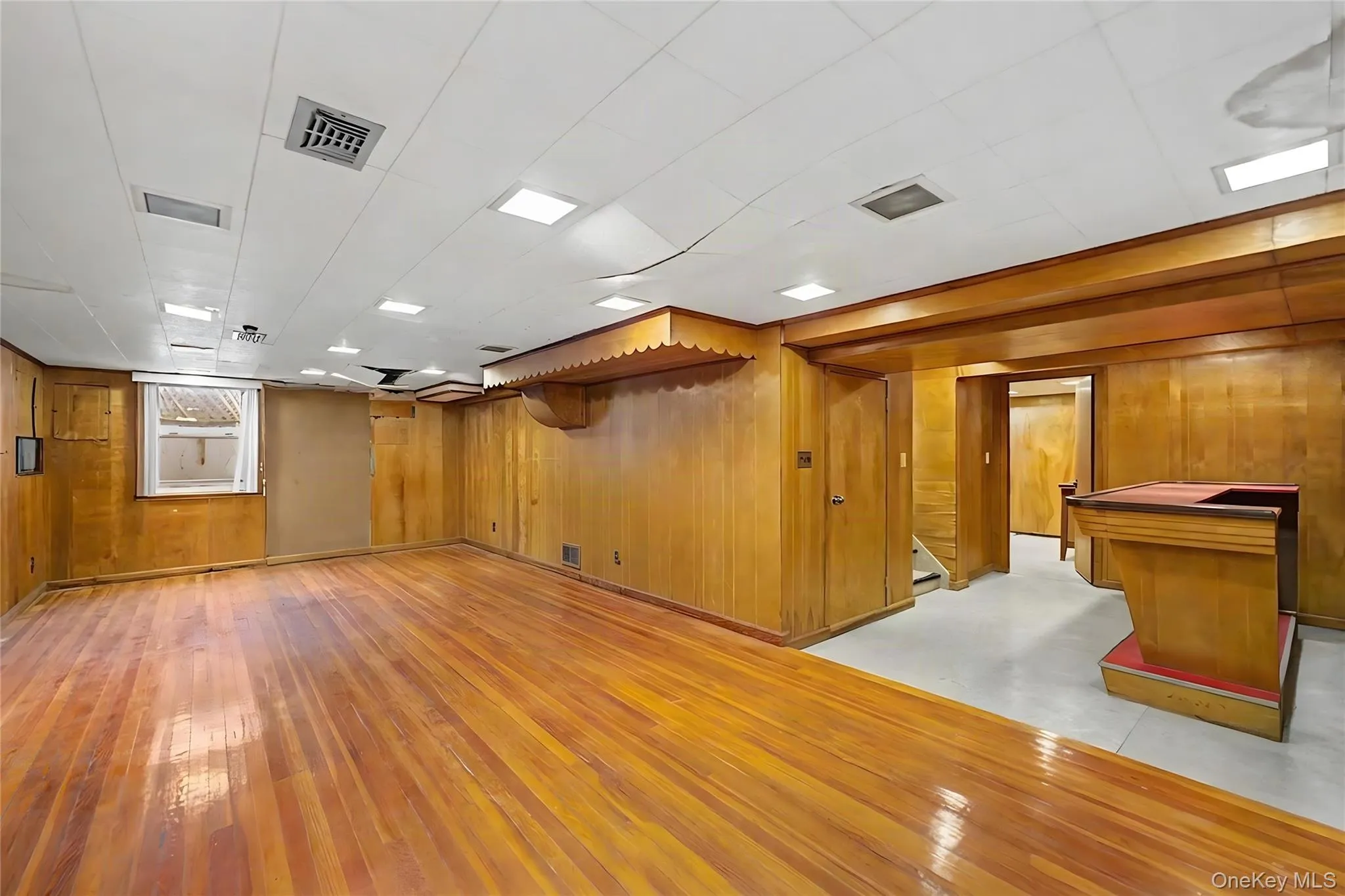 9 Old Pond Road, North Hempstead, NY, 4 Bedrooms Bedrooms, 9 Rooms Rooms,3 BathroomsBathrooms,Residential,For Rent,Old Pond,0,1049432 9 Old Pond Road, North Hempstead, NY, 4 Bedrooms Bedrooms, 9 Rooms Rooms,3 BathroomsBathrooms,Residential,For Rent,Old Pond,0,1049432