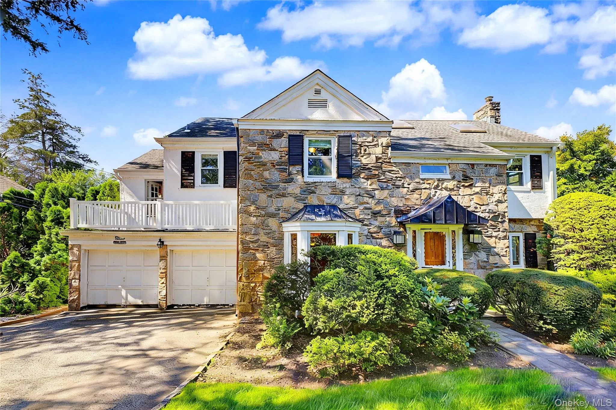 9 Old Pond Road, North Hempstead, NY, 4 Bedrooms Bedrooms, 9 Rooms Rooms,3 BathroomsBathrooms,Residential,For Rent,Old Pond,0,1049432 9 Old Pond Road, North Hempstead, NY, 4 Bedrooms Bedrooms, 9 Rooms Rooms,3 BathroomsBathrooms,Residential,For Rent,Old Pond,0,1049432