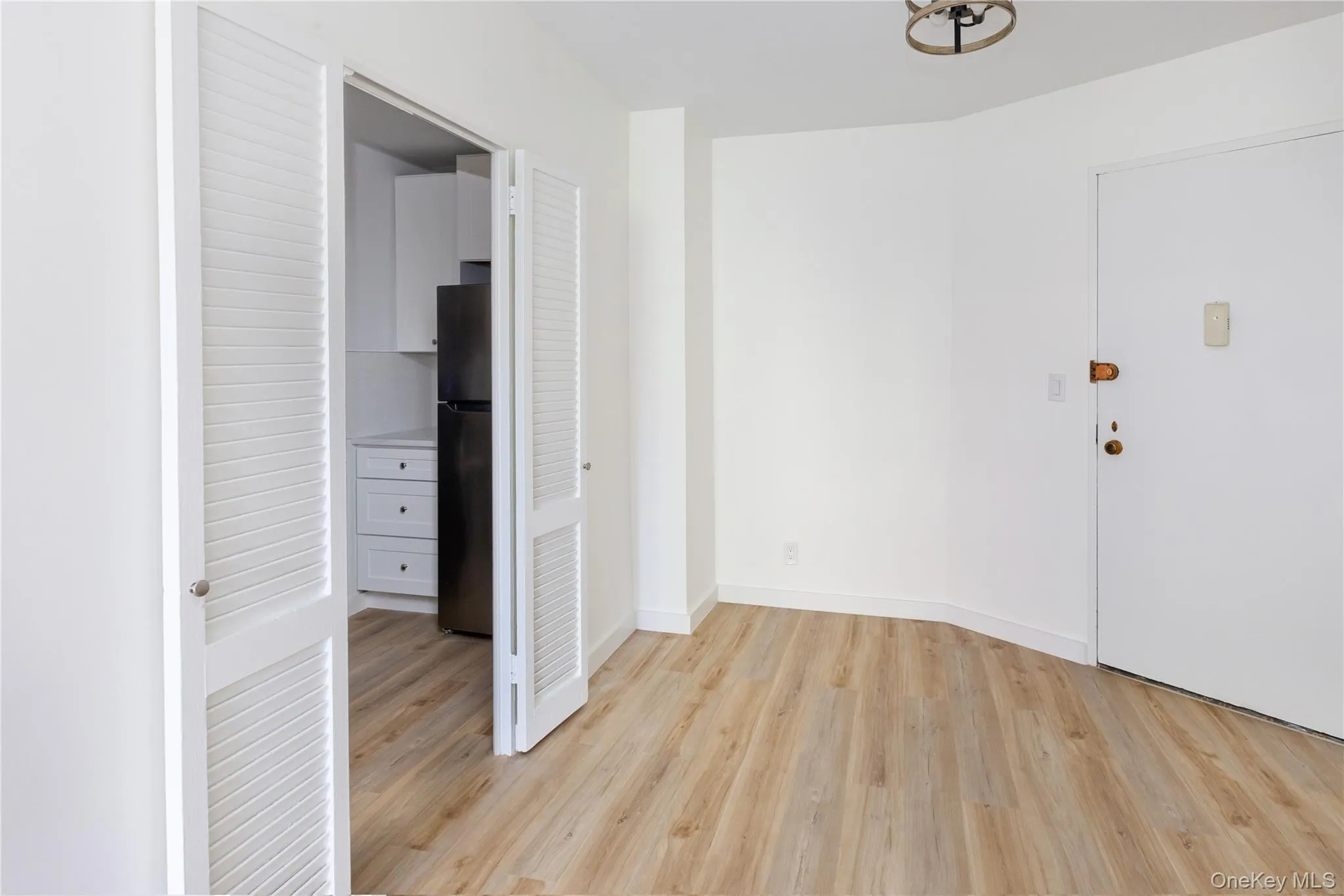 2621 Palisade Avenue, New York, NY, 1 Bedroom Bedrooms, 3 Rooms Rooms,1 BathroomBathrooms,Residential,For Rent,Palisade,0,1049433 2621 Palisade Avenue, New York, NY, 1 Bedroom Bedrooms, 3 Rooms Rooms,1 BathroomBathrooms,Residential,For Rent,Palisade,0,1049433