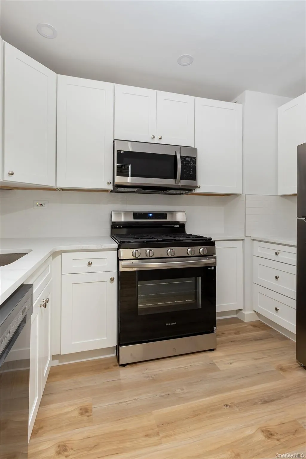 2621 Palisade Avenue, New York, NY, 1 Bedroom Bedrooms, 3 Rooms Rooms,1 BathroomBathrooms,Residential,For Rent,Palisade,0,1049433 2621 Palisade Avenue, New York, NY, 1 Bedroom Bedrooms, 3 Rooms Rooms,1 BathroomBathrooms,Residential,For Rent,Palisade,0,1049433