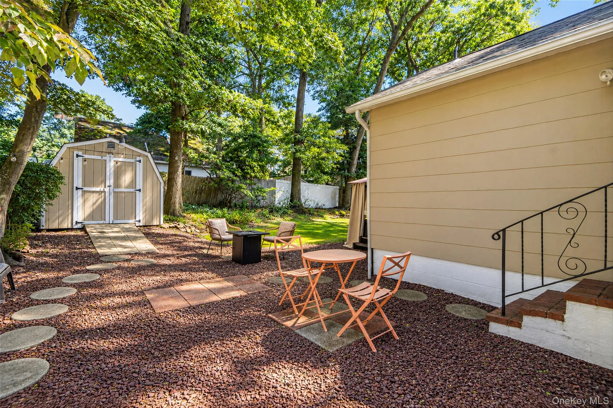 7 Beacon Drive, Brookhaven, NY, 2 Bedrooms Bedrooms, 5 Rooms Rooms,1 BathroomBathrooms,Residential,For Rent,Beacon,0,1049434 7 Beacon Drive, Brookhaven, NY, 2 Bedrooms Bedrooms, 5 Rooms Rooms,1 BathroomBathrooms,Residential,For Rent,Beacon,0,1049434