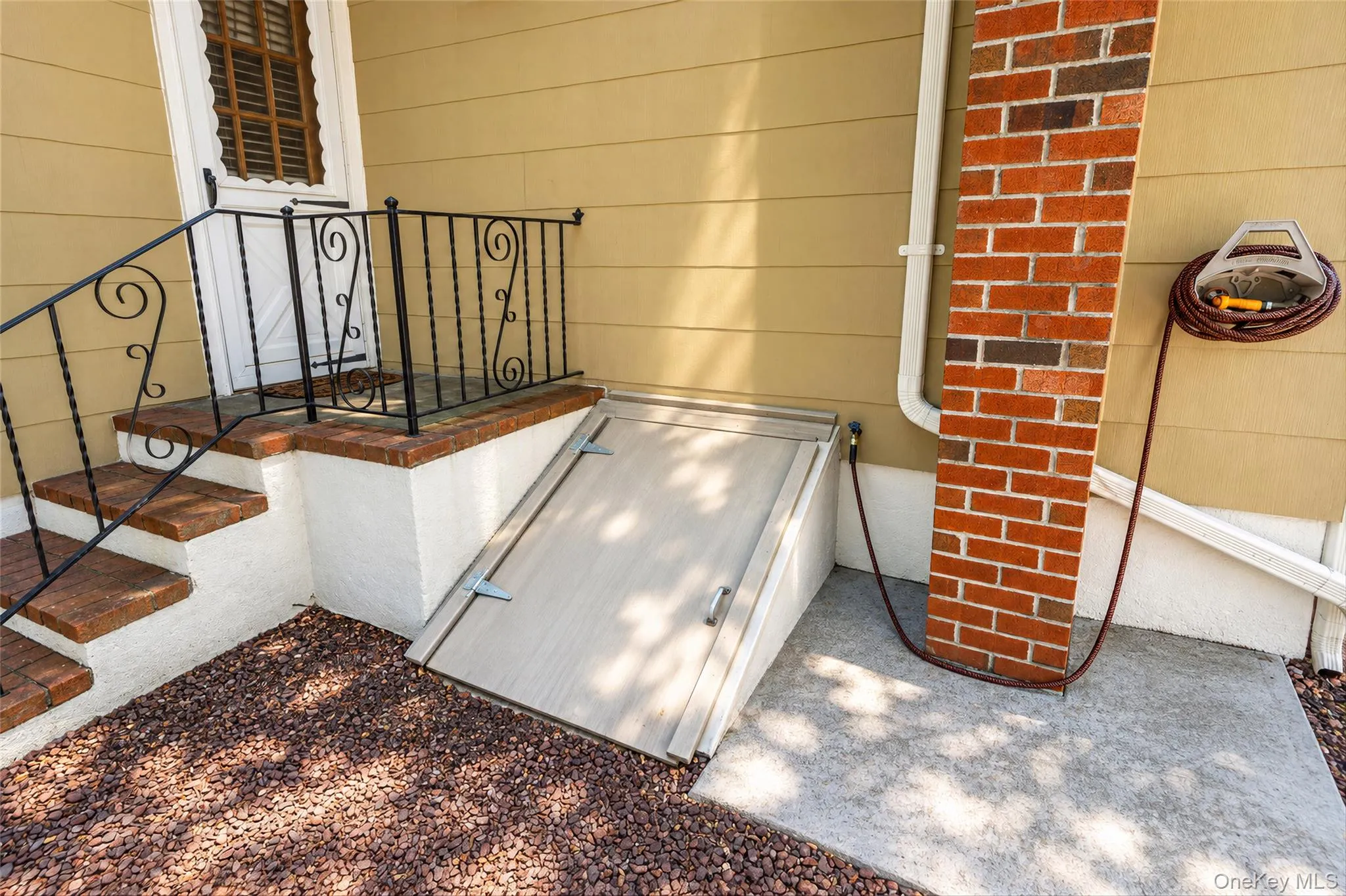 7 Beacon Drive, Brookhaven, NY, 2 Bedrooms Bedrooms, 5 Rooms Rooms,1 BathroomBathrooms,Residential,For Rent,Beacon,0,1049434 7 Beacon Drive, Brookhaven, NY, 2 Bedrooms Bedrooms, 5 Rooms Rooms,1 BathroomBathrooms,Residential,For Rent,Beacon,0,1049434