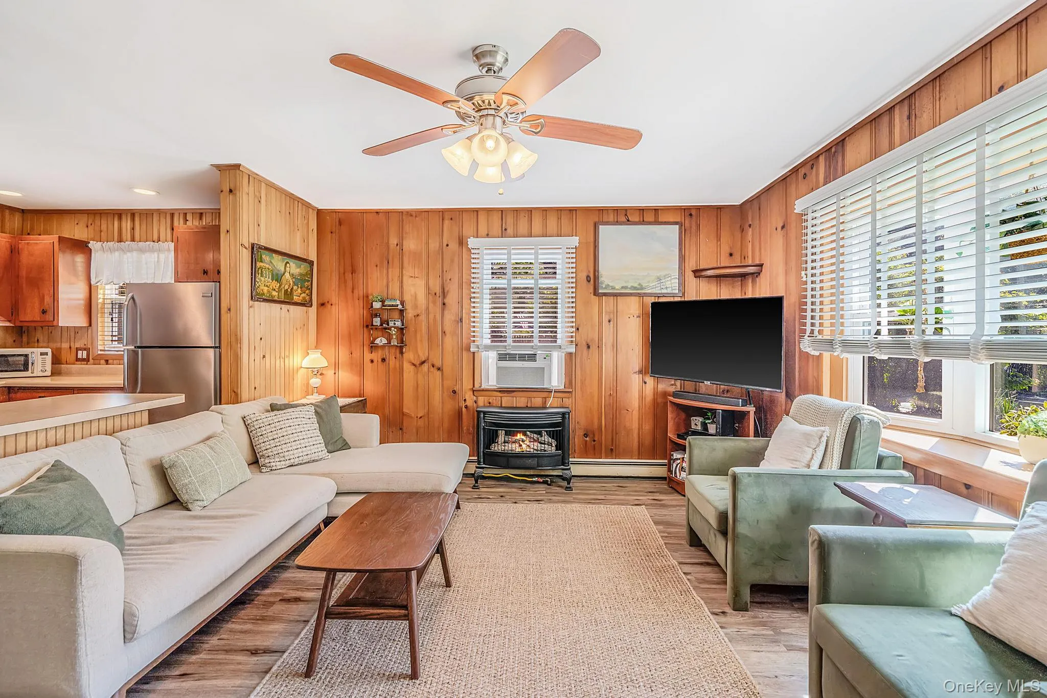 7 Beacon Drive, Brookhaven, NY, 2 Bedrooms Bedrooms, 5 Rooms Rooms,1 BathroomBathrooms,Residential,For Rent,Beacon,0,1049434 7 Beacon Drive, Brookhaven, NY, 2 Bedrooms Bedrooms, 5 Rooms Rooms,1 BathroomBathrooms,Residential,For Rent,Beacon,0,1049434