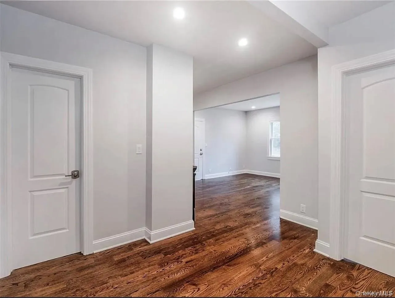200 West Street, Harrison, NY, 2 Bedrooms Bedrooms, 5 Rooms Rooms,1 BathroomBathrooms,Residential Lease,For Rent,West,0,1049436 200 West Street, Harrison, NY, 2 Bedrooms Bedrooms, 5 Rooms Rooms,1 BathroomBathrooms,Residential Lease,For Rent,West,0,1049436