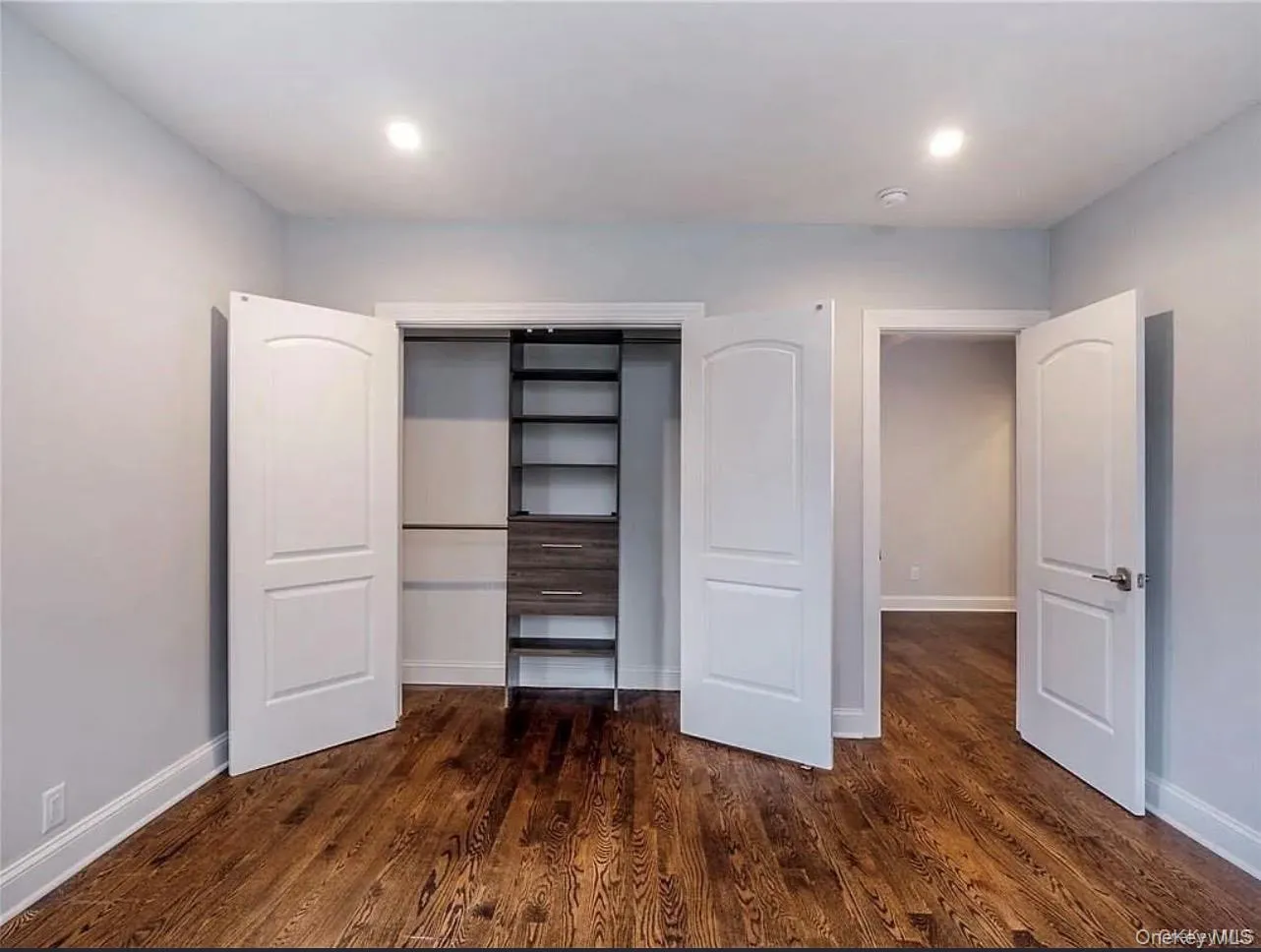 200 West Street, Harrison, NY, 2 Bedrooms Bedrooms, 5 Rooms Rooms,1 BathroomBathrooms,Residential Lease,For Rent,West,0,1049436 200 West Street, Harrison, NY, 2 Bedrooms Bedrooms, 5 Rooms Rooms,1 BathroomBathrooms,Residential Lease,For Rent,West,0,1049436