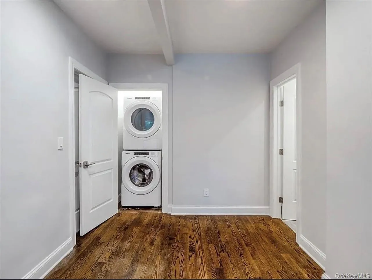 200 West Street, Harrison, NY, 2 Bedrooms Bedrooms, 5 Rooms Rooms,1 BathroomBathrooms,Residential Lease,For Rent,West,0,1049436 200 West Street, Harrison, NY, 2 Bedrooms Bedrooms, 5 Rooms Rooms,1 BathroomBathrooms,Residential Lease,For Rent,West,0,1049436