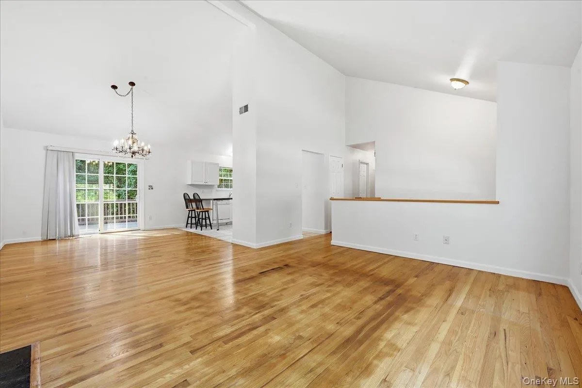 701 Park Avenue, Huntington, NY, 4 Bedrooms Bedrooms, 9 Rooms Rooms,3 BathroomsBathrooms,Residential,For Rent,Park,0,1049439 701 Park Avenue, Huntington, NY, 4 Bedrooms Bedrooms, 9 Rooms Rooms,3 BathroomsBathrooms,Residential,For Rent,Park,0,1049439