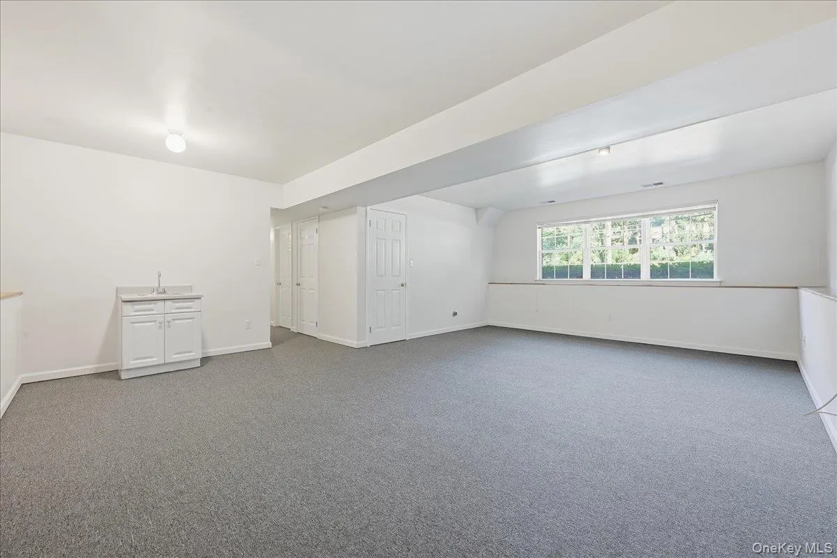 701 Park Avenue, Huntington, NY, 4 Bedrooms Bedrooms, 9 Rooms Rooms,3 BathroomsBathrooms,Residential,For Rent,Park,0,1049439 701 Park Avenue, Huntington, NY, 4 Bedrooms Bedrooms, 9 Rooms Rooms,3 BathroomsBathrooms,Residential,For Rent,Park,0,1049439