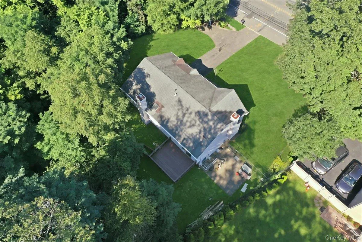 701 Park Avenue, Huntington, NY, 4 Bedrooms Bedrooms, 9 Rooms Rooms,3 BathroomsBathrooms,Residential,For Rent,Park,0,1049439 701 Park Avenue, Huntington, NY, 4 Bedrooms Bedrooms, 9 Rooms Rooms,3 BathroomsBathrooms,Residential,For Rent,Park,0,1049439