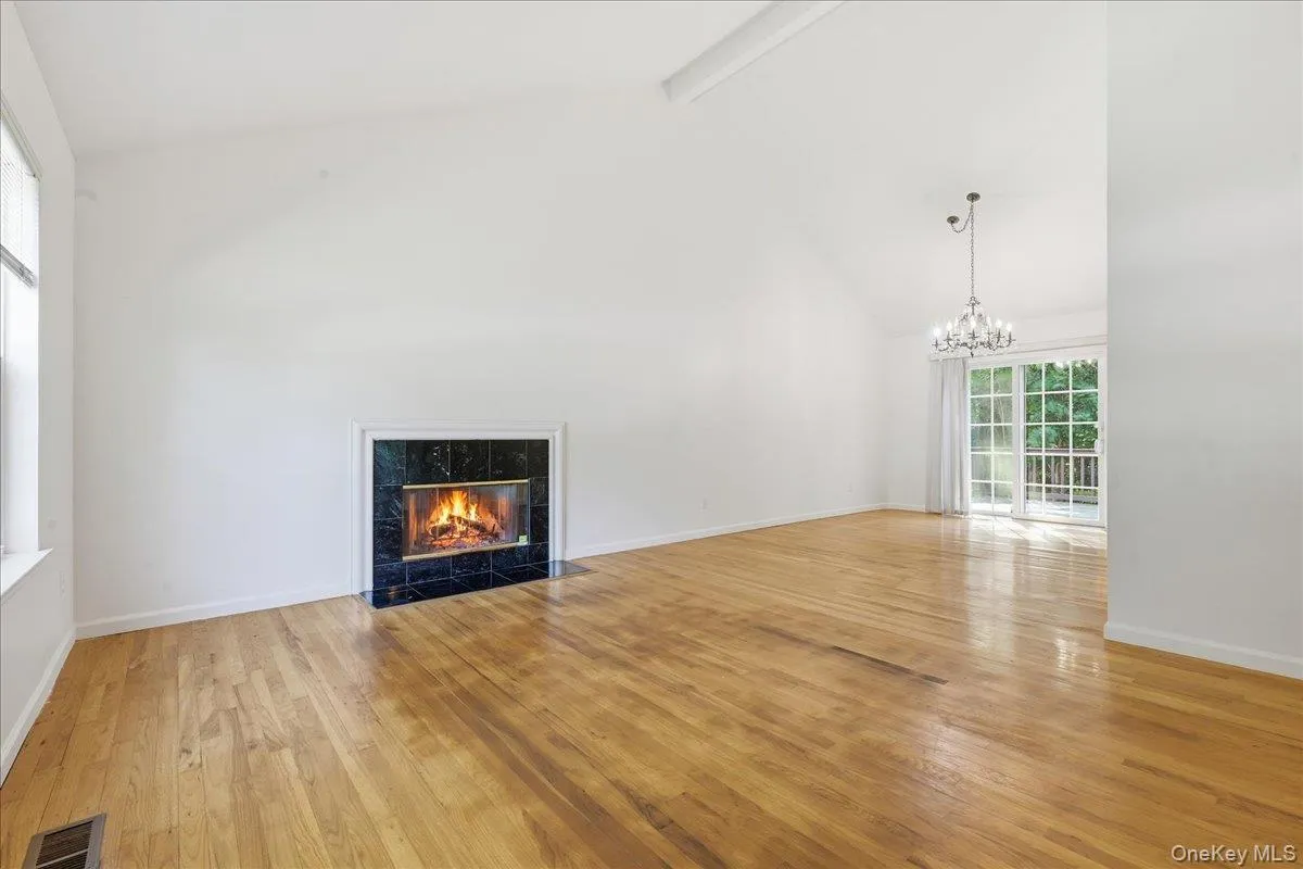701 Park Avenue, Huntington, NY, 4 Bedrooms Bedrooms, 9 Rooms Rooms,3 BathroomsBathrooms,Residential,For Rent,Park,0,1049439 701 Park Avenue, Huntington, NY, 4 Bedrooms Bedrooms, 9 Rooms Rooms,3 BathroomsBathrooms,Residential,For Rent,Park,0,1049439