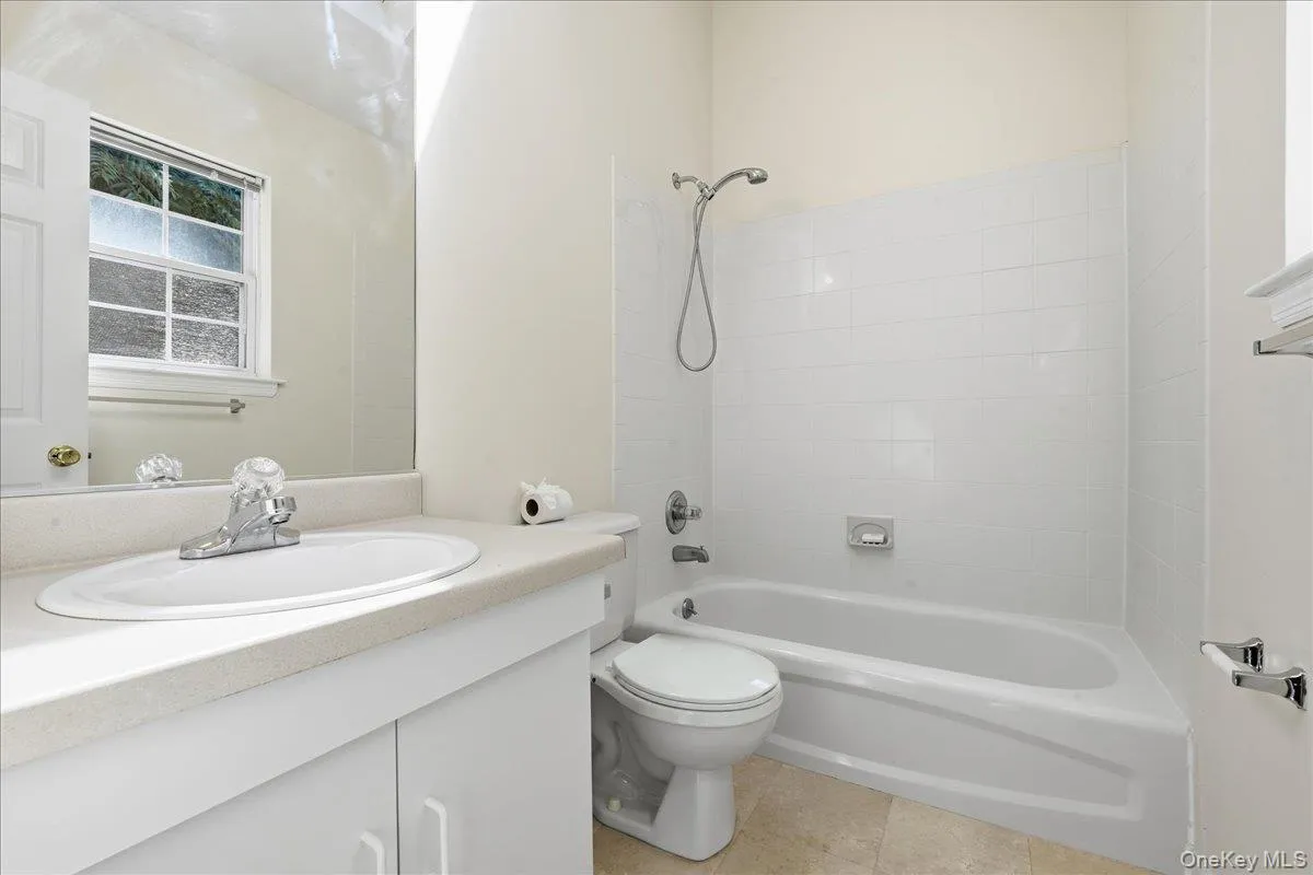 701 Park Avenue, Huntington, NY, 4 Bedrooms Bedrooms, 9 Rooms Rooms,3 BathroomsBathrooms,Residential,For Rent,Park,0,1049439 701 Park Avenue, Huntington, NY, 4 Bedrooms Bedrooms, 9 Rooms Rooms,3 BathroomsBathrooms,Residential,For Rent,Park,0,1049439