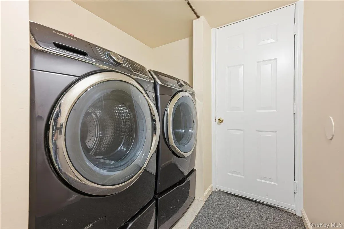 701 Park Avenue, Huntington, NY, 4 Bedrooms Bedrooms, 9 Rooms Rooms,3 BathroomsBathrooms,Residential,For Rent,Park,0,1049439 701 Park Avenue, Huntington, NY, 4 Bedrooms Bedrooms, 9 Rooms Rooms,3 BathroomsBathrooms,Residential,For Rent,Park,0,1049439