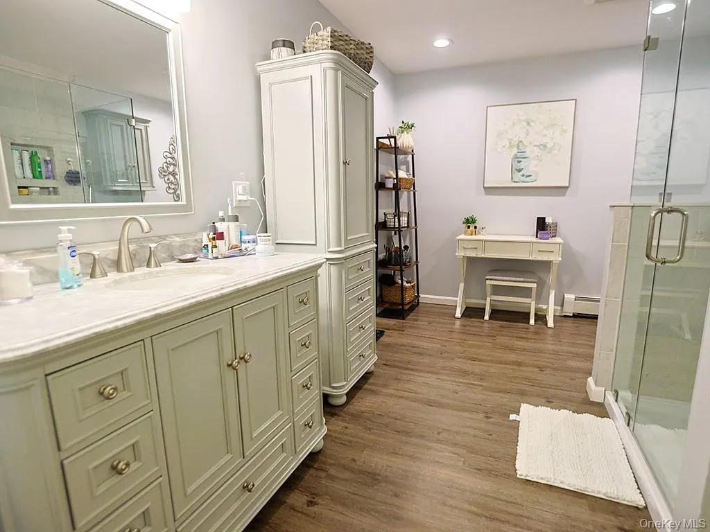 2 Panther Lane, Shawangunk, NY, 5 Bedrooms Bedrooms, 11 Rooms Rooms,2 BathroomsBathrooms,Residential,For Rent,Panther,0,1049441 2 Panther Lane, Shawangunk, NY, 5 Bedrooms Bedrooms, 11 Rooms Rooms,2 BathroomsBathrooms,Residential,For Rent,Panther,0,1049441