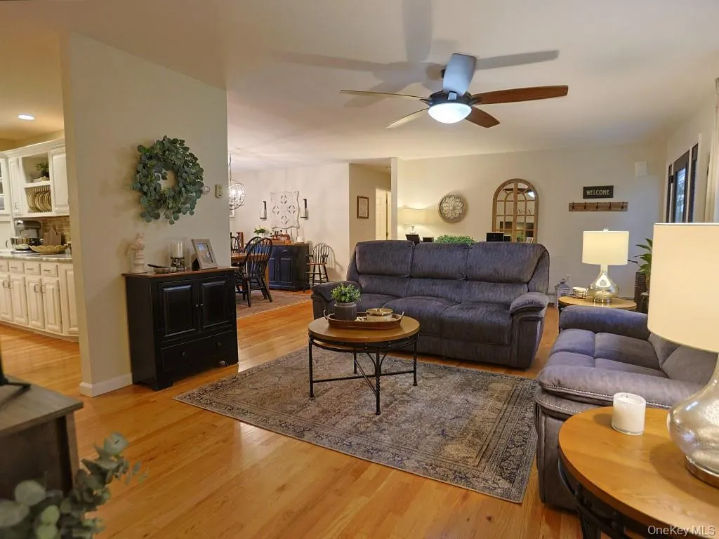 2 Panther Lane, Shawangunk, NY, 5 Bedrooms Bedrooms, 11 Rooms Rooms,2 BathroomsBathrooms,Residential,For Rent,Panther,0,1049441 2 Panther Lane, Shawangunk, NY, 5 Bedrooms Bedrooms, 11 Rooms Rooms,2 BathroomsBathrooms,Residential,For Rent,Panther,0,1049441