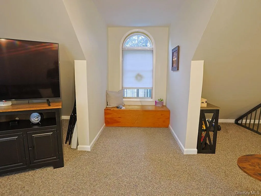 2 Panther Lane, Shawangunk, NY, 5 Bedrooms Bedrooms, 11 Rooms Rooms,2 BathroomsBathrooms,Residential,For Rent,Panther,0,1049441 2 Panther Lane, Shawangunk, NY, 5 Bedrooms Bedrooms, 11 Rooms Rooms,2 BathroomsBathrooms,Residential,For Rent,Panther,0,1049441