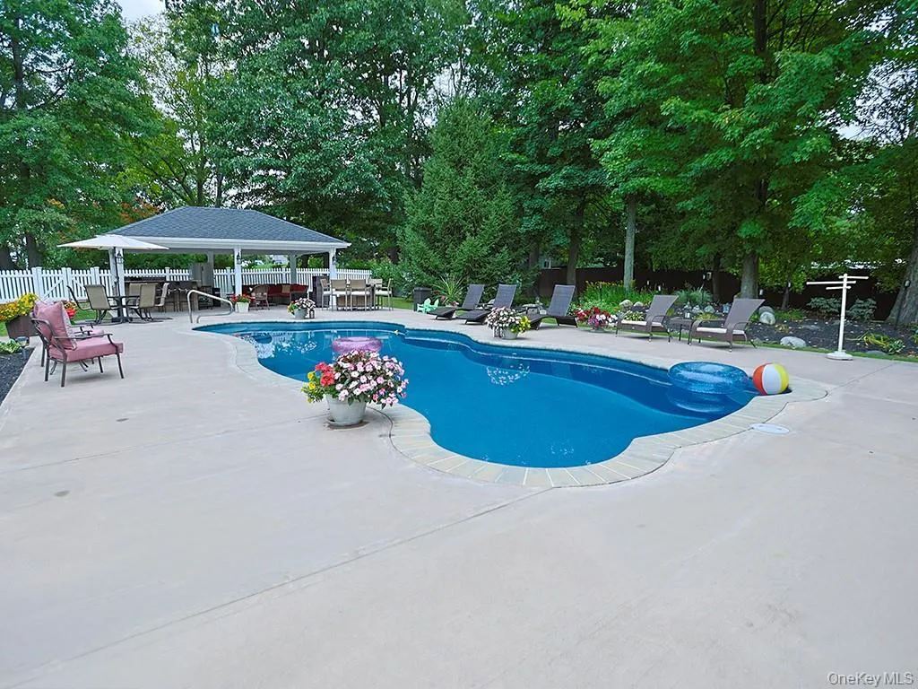 2 Panther Lane, Shawangunk, NY, 5 Bedrooms Bedrooms, 11 Rooms Rooms,2 BathroomsBathrooms,Residential,For Rent,Panther,0,1049441 2 Panther Lane, Shawangunk, NY, 5 Bedrooms Bedrooms, 11 Rooms Rooms,2 BathroomsBathrooms,Residential,For Rent,Panther,0,1049441