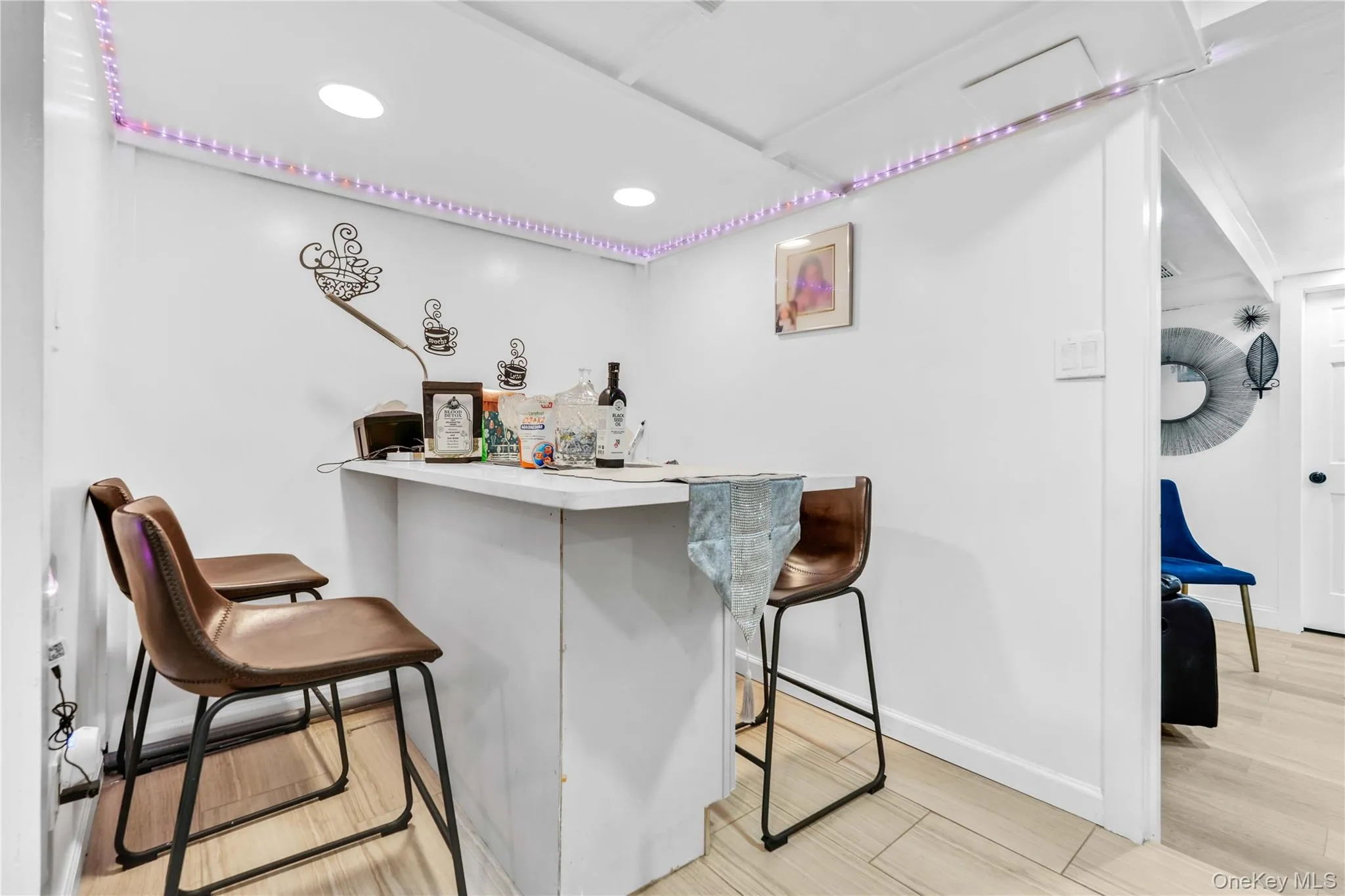 204-11 Murdock Avenue, New York, NY, 3 Bedrooms Bedrooms, 8 Rooms Rooms,2 BathroomsBathrooms,Residential,For Rent,Murdock,0,1049443 204-11 Murdock Avenue, New York, NY, 3 Bedrooms Bedrooms, 8 Rooms Rooms,2 BathroomsBathrooms,Residential,For Rent,Murdock,0,1049443