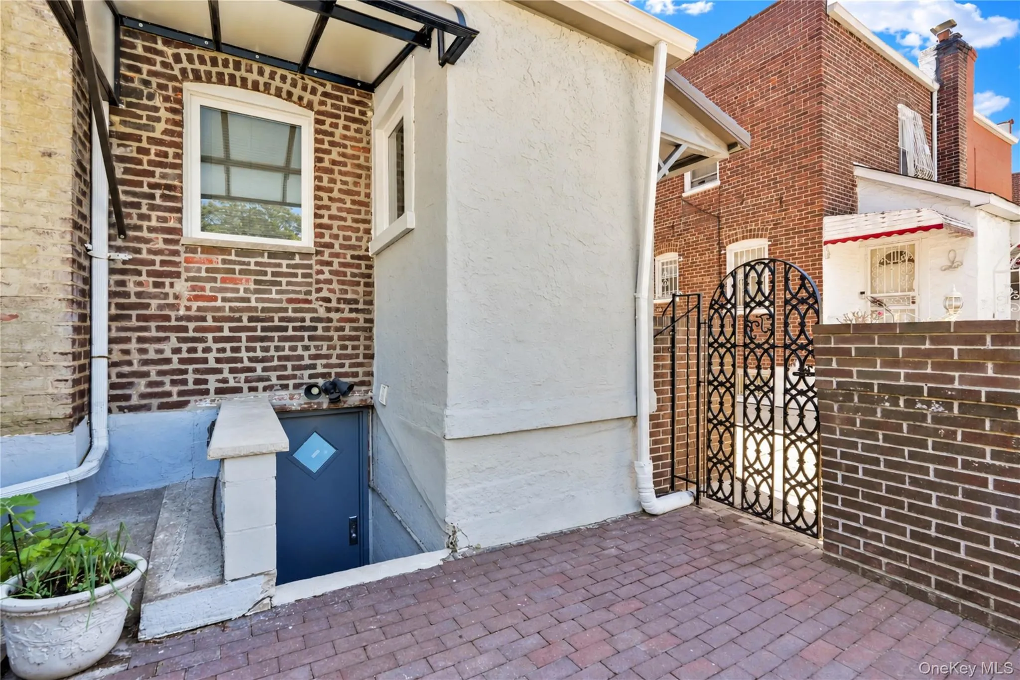 204-11 Murdock Avenue, New York, NY, 3 Bedrooms Bedrooms, 8 Rooms Rooms,2 BathroomsBathrooms,Residential,For Rent,Murdock,0,1049443 204-11 Murdock Avenue, New York, NY, 3 Bedrooms Bedrooms, 8 Rooms Rooms,2 BathroomsBathrooms,Residential,For Rent,Murdock,0,1049443