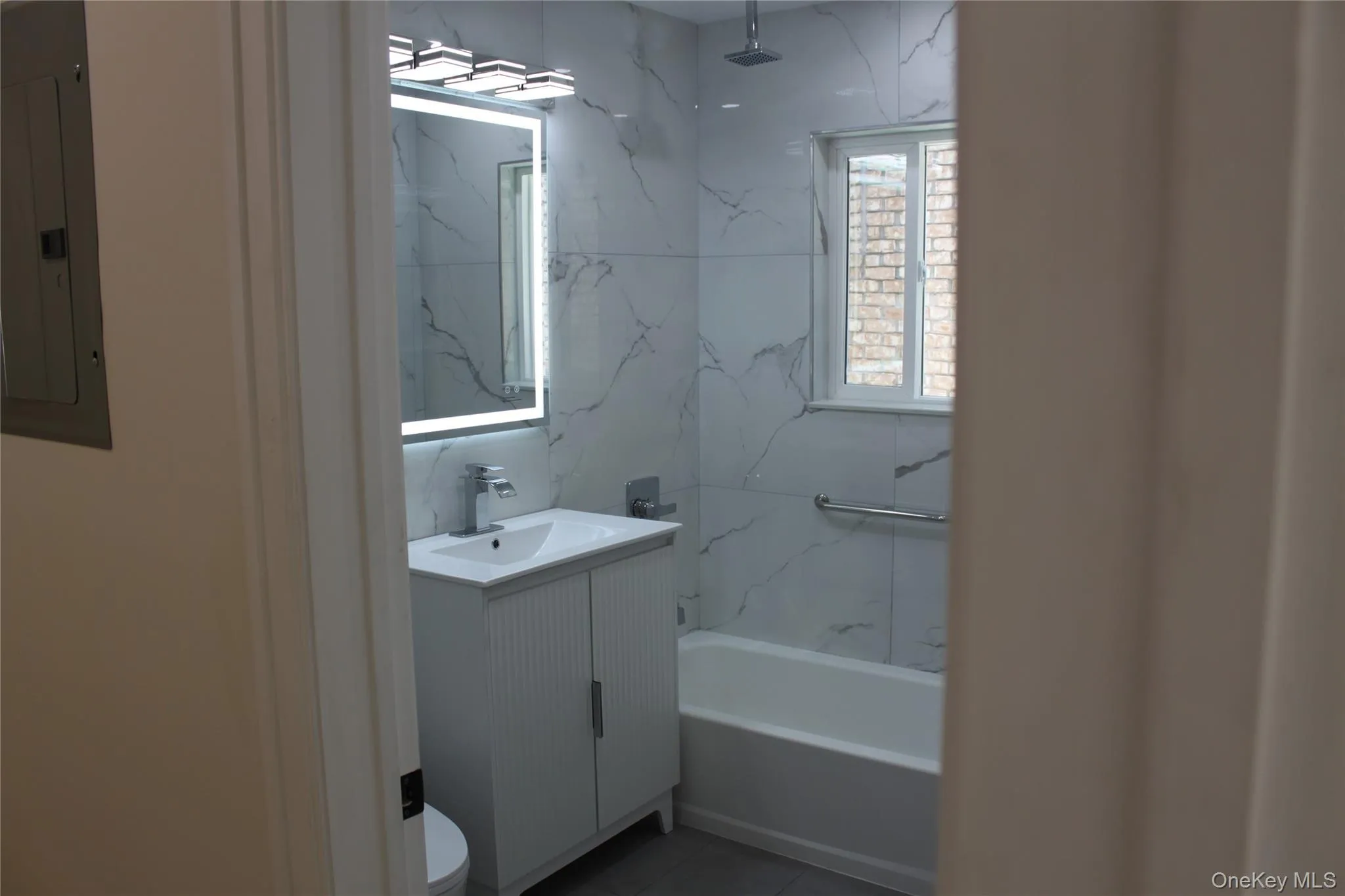 14516 106th Avenue, New York, NY, 6 Bedrooms Bedrooms, 14 Rooms Rooms,5 BathroomsBathrooms,Residential,For Rent,106th,0,1049444 14516 106th Avenue, New York, NY, 6 Bedrooms Bedrooms, 14 Rooms Rooms,5 BathroomsBathrooms,Residential,For Rent,106th,0,1049444