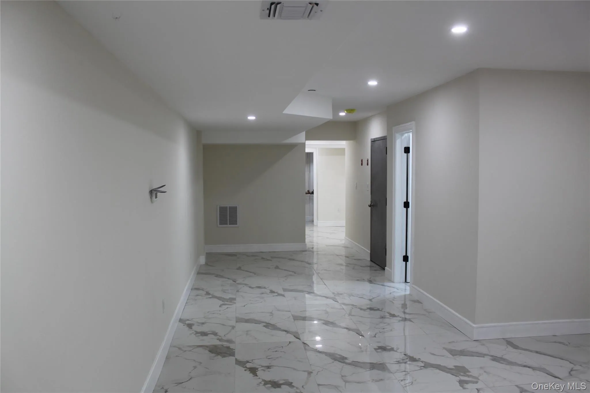 14516 106th Avenue, New York, NY, 6 Bedrooms Bedrooms, 14 Rooms Rooms,5 BathroomsBathrooms,Residential,For Rent,106th,0,1049444 14516 106th Avenue, New York, NY, 6 Bedrooms Bedrooms, 14 Rooms Rooms,5 BathroomsBathrooms,Residential,For Rent,106th,0,1049444
