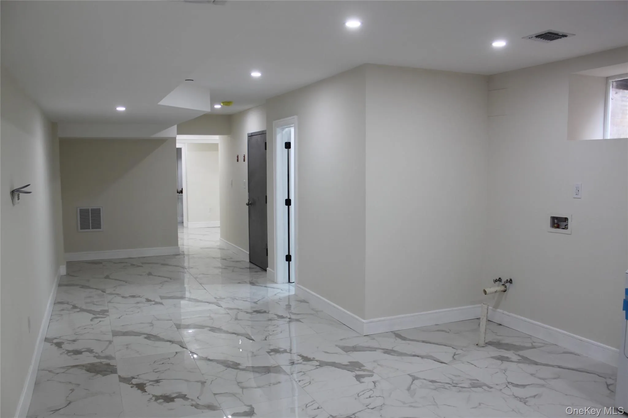 14516 106th Avenue, New York, NY, 6 Bedrooms Bedrooms, 14 Rooms Rooms,5 BathroomsBathrooms,Residential,For Rent,106th,0,1049444 14516 106th Avenue, New York, NY, 6 Bedrooms Bedrooms, 14 Rooms Rooms,5 BathroomsBathrooms,Residential,For Rent,106th,0,1049444