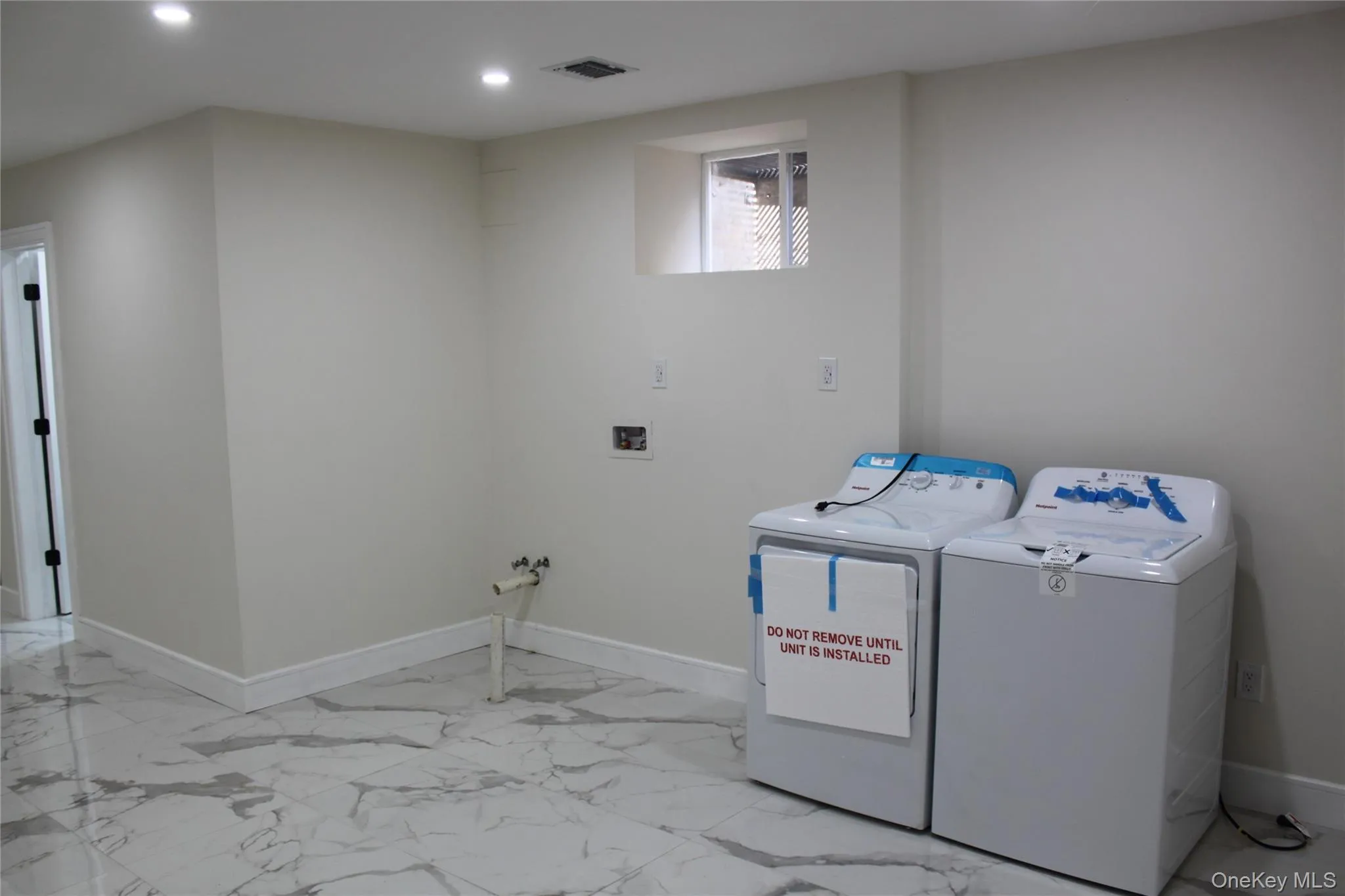 14516 106th Avenue, New York, NY, 6 Bedrooms Bedrooms, 14 Rooms Rooms,5 BathroomsBathrooms,Residential,For Rent,106th,0,1049444 14516 106th Avenue, New York, NY, 6 Bedrooms Bedrooms, 14 Rooms Rooms,5 BathroomsBathrooms,Residential,For Rent,106th,0,1049444