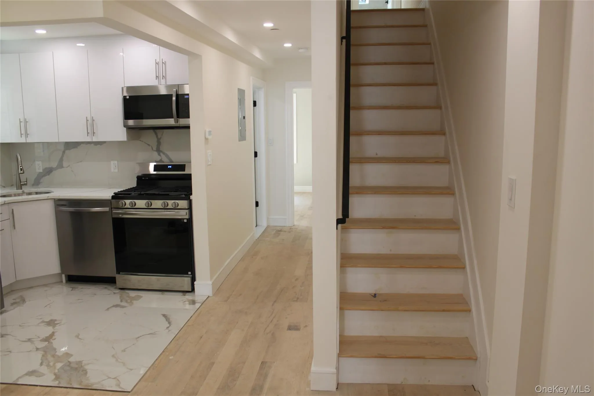 14516 106th Avenue, New York, NY, 6 Bedrooms Bedrooms, 14 Rooms Rooms,5 BathroomsBathrooms,Residential,For Rent,106th,0,1049444 14516 106th Avenue, New York, NY, 6 Bedrooms Bedrooms, 14 Rooms Rooms,5 BathroomsBathrooms,Residential,For Rent,106th,0,1049444