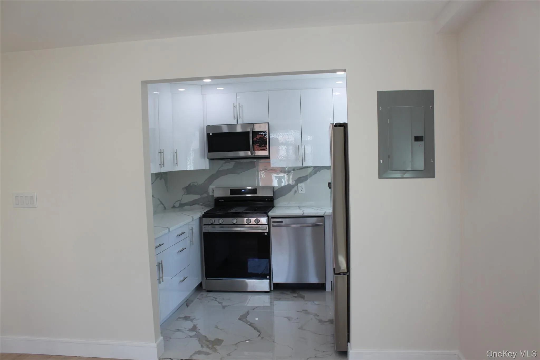 14516 106th Avenue, New York, NY, 6 Bedrooms Bedrooms, 14 Rooms Rooms,5 BathroomsBathrooms,Residential,For Rent,106th,0,1049444 14516 106th Avenue, New York, NY, 6 Bedrooms Bedrooms, 14 Rooms Rooms,5 BathroomsBathrooms,Residential,For Rent,106th,0,1049444