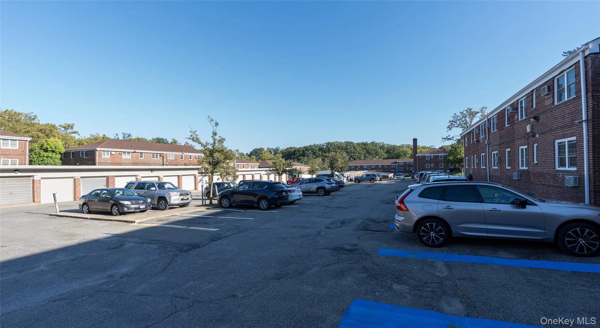 22630 Kingsbury Avenue, New York, NY, 2 Bedrooms Bedrooms, 5 Rooms Rooms,1 BathroomBathrooms,Residential,For Rent,Kingsbury,0,1049446 22630 Kingsbury Avenue, New York, NY, 2 Bedrooms Bedrooms, 5 Rooms Rooms,1 BathroomBathrooms,Residential,For Rent,Kingsbury,0,1049446