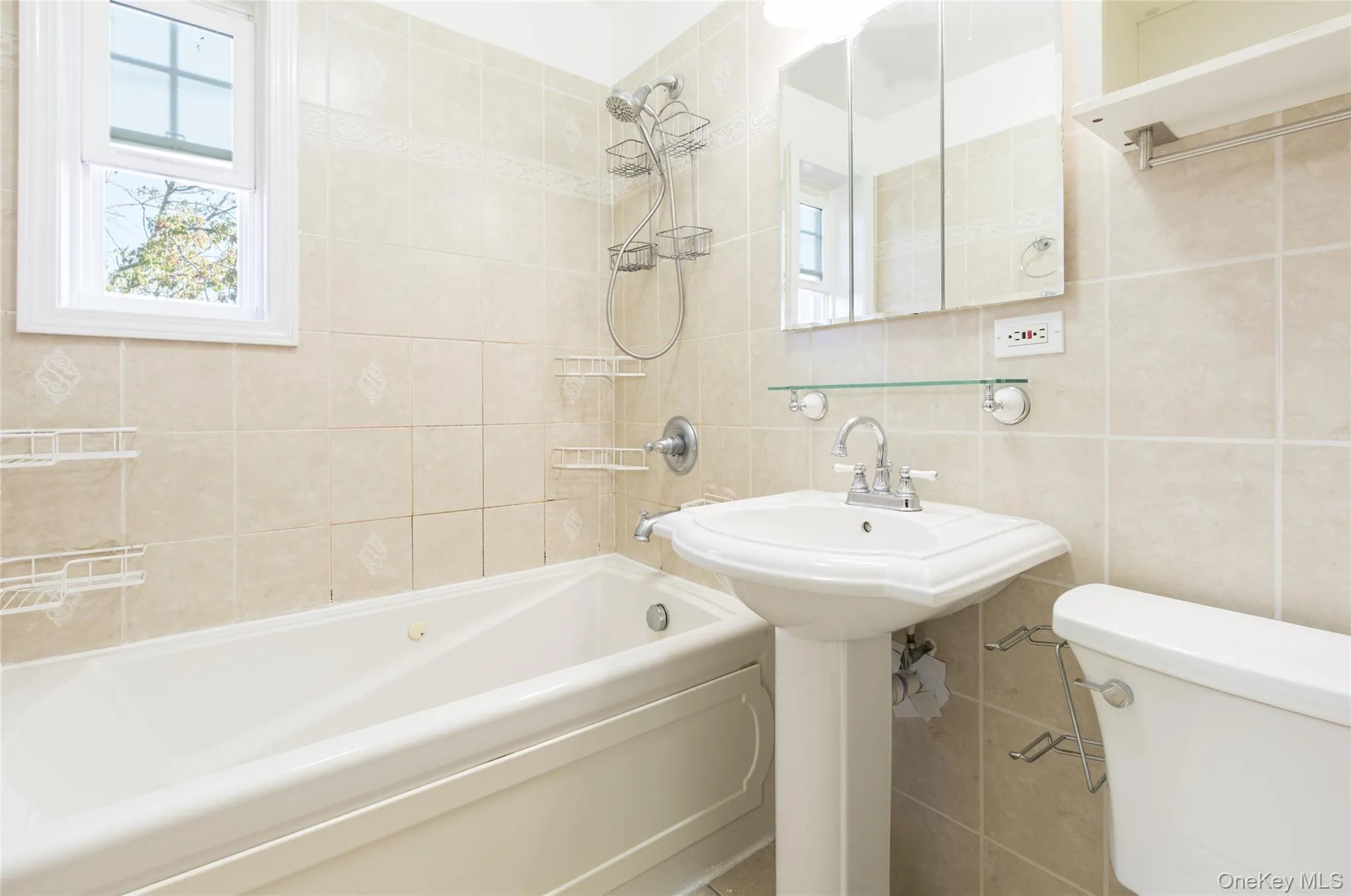 22630 Kingsbury Avenue, New York, NY, 2 Bedrooms Bedrooms, 5 Rooms Rooms,1 BathroomBathrooms,Residential,For Rent,Kingsbury,0,1049446 22630 Kingsbury Avenue, New York, NY, 2 Bedrooms Bedrooms, 5 Rooms Rooms,1 BathroomBathrooms,Residential,For Rent,Kingsbury,0,1049446