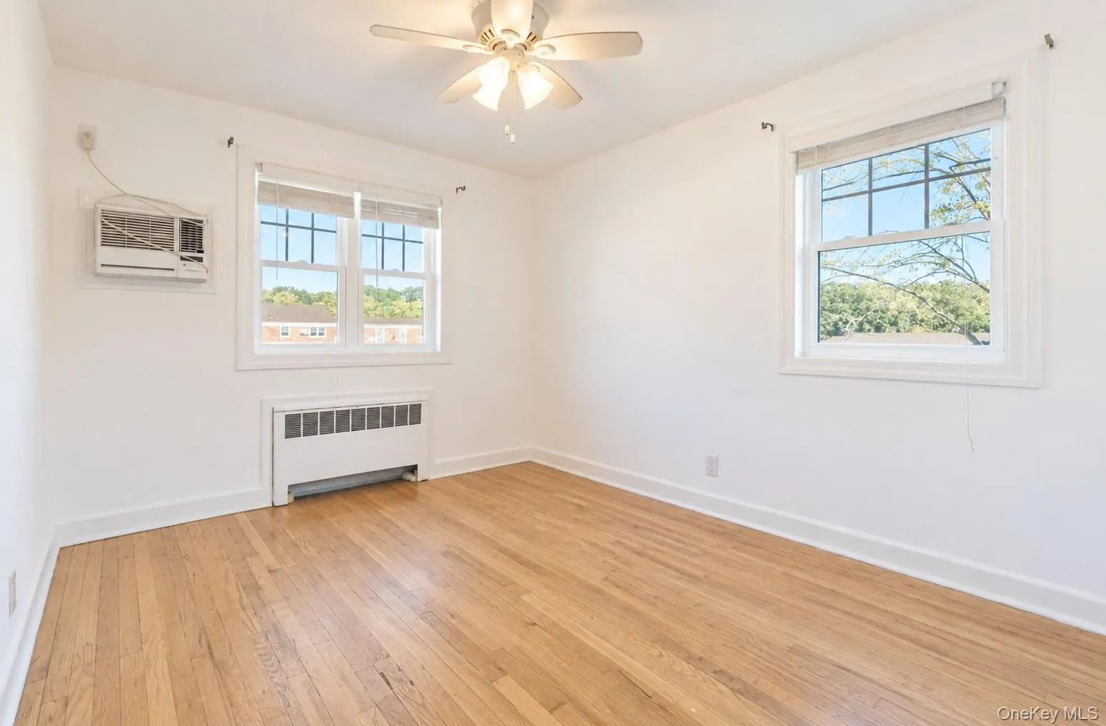 22630 Kingsbury Avenue, New York, NY, 2 Bedrooms Bedrooms, 5 Rooms Rooms,1 BathroomBathrooms,Residential,For Rent,Kingsbury,0,1049446 22630 Kingsbury Avenue, New York, NY, 2 Bedrooms Bedrooms, 5 Rooms Rooms,1 BathroomBathrooms,Residential,For Rent,Kingsbury,0,1049446