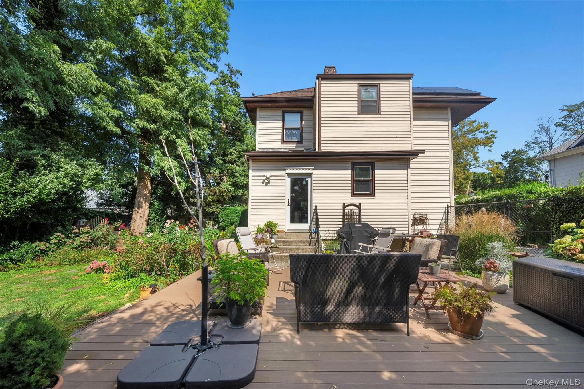 78 Warner Avenue, North Hempstead, NY, 3 Bedrooms Bedrooms, 9 Rooms Rooms,3 BathroomsBathrooms,Residential,For Rent,Warner,0,1049450 78 Warner Avenue, North Hempstead, NY, 3 Bedrooms Bedrooms, 9 Rooms Rooms,3 BathroomsBathrooms,Residential,For Rent,Warner,0,1049450