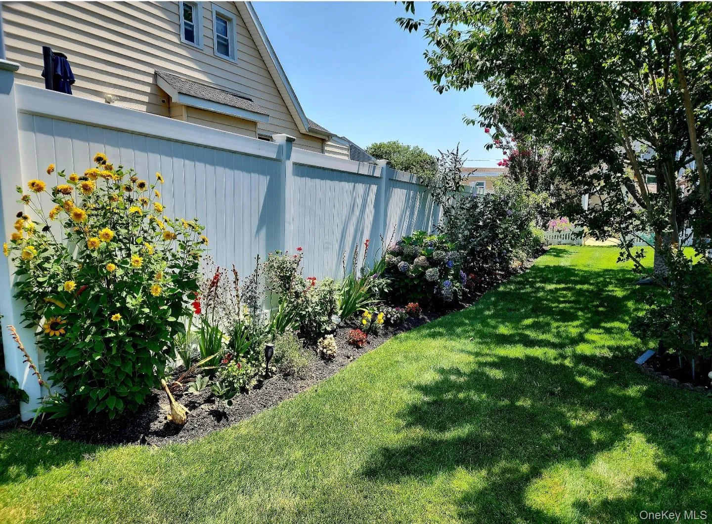 199 Claxton Avenue, Hempstead, NY, 3 Bedrooms Bedrooms, 6 Rooms Rooms,1 BathroomBathrooms,Residential,For Rent,Claxton,0,1049452 199 Claxton Avenue, Hempstead, NY, 3 Bedrooms Bedrooms, 6 Rooms Rooms,1 BathroomBathrooms,Residential,For Rent,Claxton,0,1049452