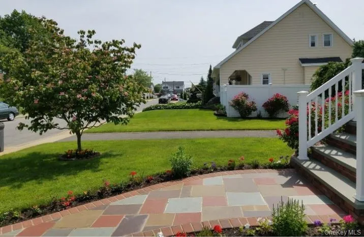 199 Claxton Avenue, Hempstead, NY, 3 Bedrooms Bedrooms, 6 Rooms Rooms,1 BathroomBathrooms,Residential,For Rent,Claxton,0,1049452 199 Claxton Avenue, Hempstead, NY, 3 Bedrooms Bedrooms, 6 Rooms Rooms,1 BathroomBathrooms,Residential,For Rent,Claxton,0,1049452