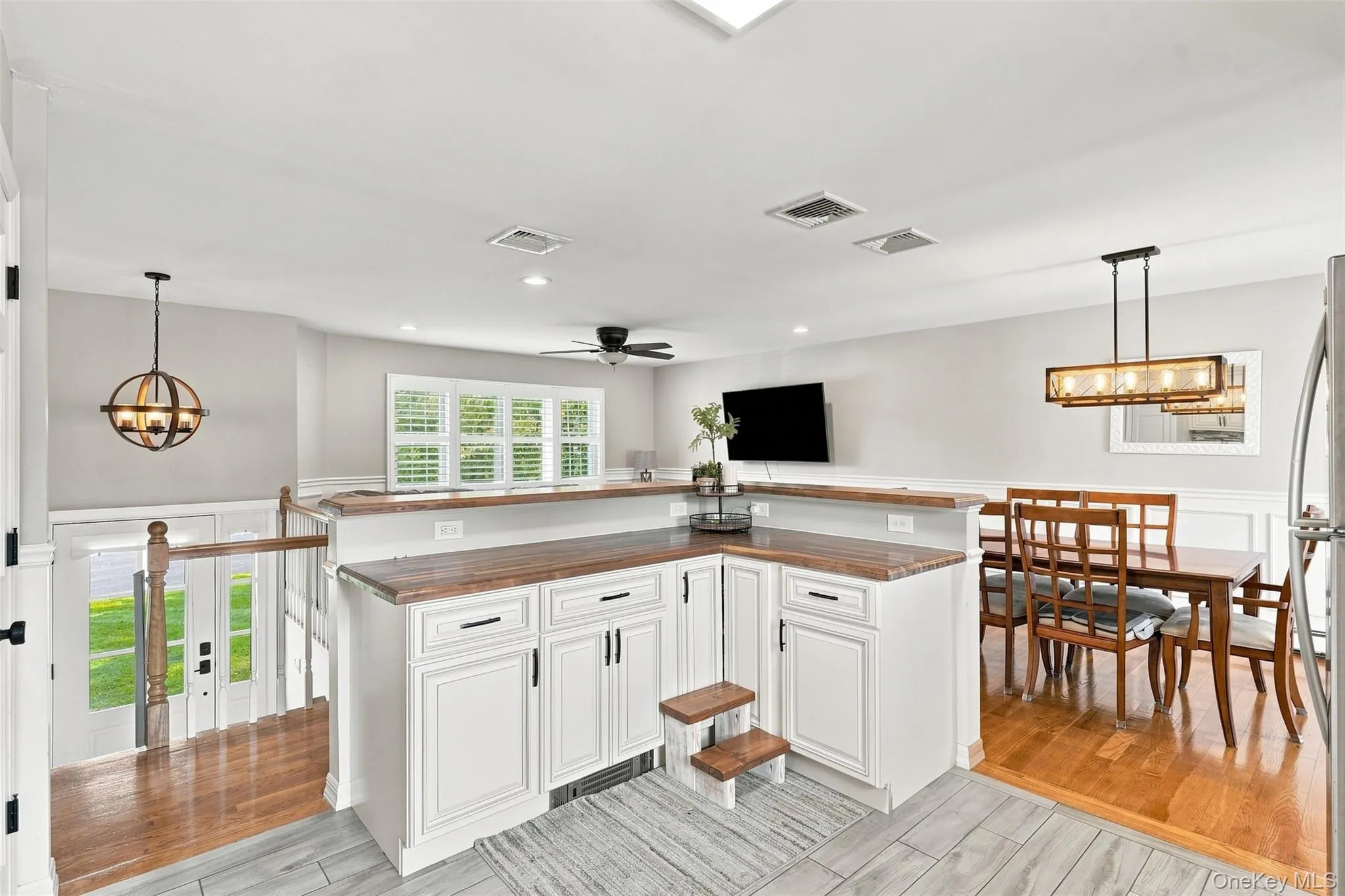 4 Aspen Court, Wappinger, NY, 3 Bedrooms Bedrooms, 6 Rooms Rooms,1 BathroomBathrooms,Residential,For Rent,Aspen,0,1049463 4 Aspen Court, Wappinger, NY, 3 Bedrooms Bedrooms, 6 Rooms Rooms,1 BathroomBathrooms,Residential,For Rent,Aspen,0,1049463