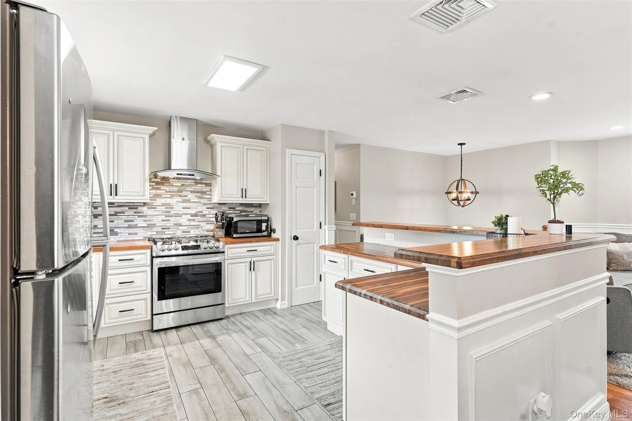 4 Aspen Court, Wappinger, NY, 3 Bedrooms Bedrooms, 6 Rooms Rooms,1 BathroomBathrooms,Residential,For Rent,Aspen,0,1049463 4 Aspen Court, Wappinger, NY, 3 Bedrooms Bedrooms, 6 Rooms Rooms,1 BathroomBathrooms,Residential,For Rent,Aspen,0,1049463