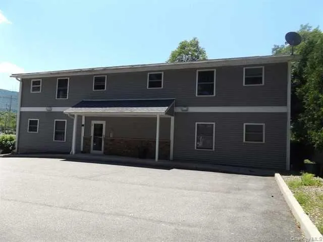 4 STATE Street, Beacon, NY, 1 Bedroom Bedrooms, 4 Room Rooms,1 BathroomBathrooms,Residential Lease,For Rent,STATE,0,1049470 4 STATE Street, Beacon, NY, 1 Bedroom Bedrooms, 4 Room Rooms,1 BathroomBathrooms,Residential Lease,For Rent,STATE,0,1049470