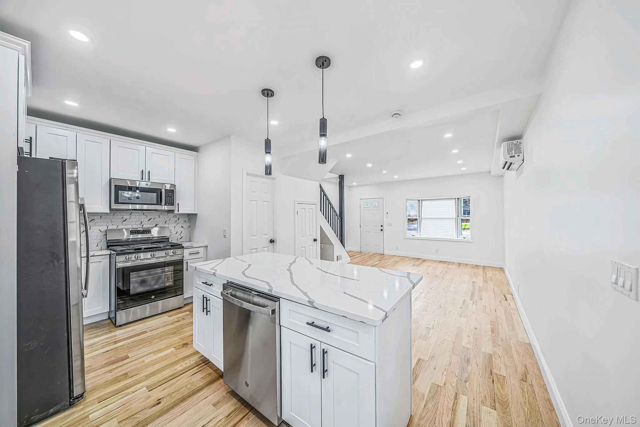 123 Denton Street, Brookhaven, NY, 2 Bedrooms Bedrooms, 5 Rooms Rooms,1 BathroomBathrooms,Residential,For Rent,Denton,0,1049472 123 Denton Street, Brookhaven, NY, 2 Bedrooms Bedrooms, 5 Rooms Rooms,1 BathroomBathrooms,Residential,For Rent,Denton,0,1049472