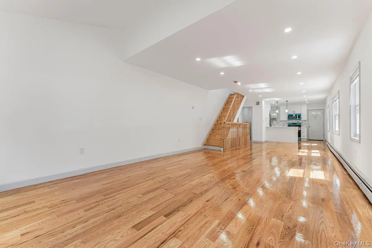 5206 Avenue M, New York, NY, 3 Bedrooms Bedrooms, 7 Rooms Rooms,2 BathroomsBathrooms,Residential,For Rent,Avenue M,0,1049473 5206 Avenue M, New York, NY, 3 Bedrooms Bedrooms, 7 Rooms Rooms,2 BathroomsBathrooms,Residential,For Rent,Avenue M,0,1049473