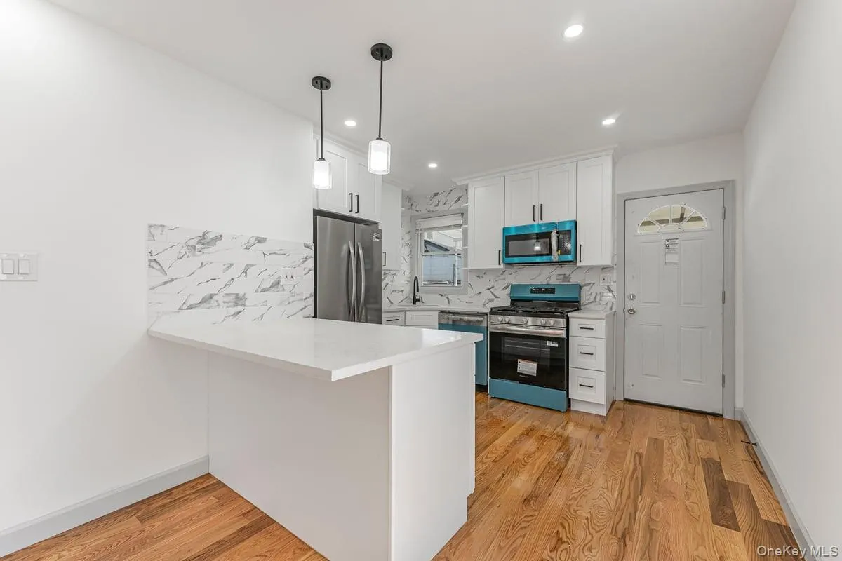5206 Avenue M, New York, NY, 3 Bedrooms Bedrooms, 7 Rooms Rooms,2 BathroomsBathrooms,Residential,For Rent,Avenue M,0,1049473 5206 Avenue M, New York, NY, 3 Bedrooms Bedrooms, 7 Rooms Rooms,2 BathroomsBathrooms,Residential,For Rent,Avenue M,0,1049473