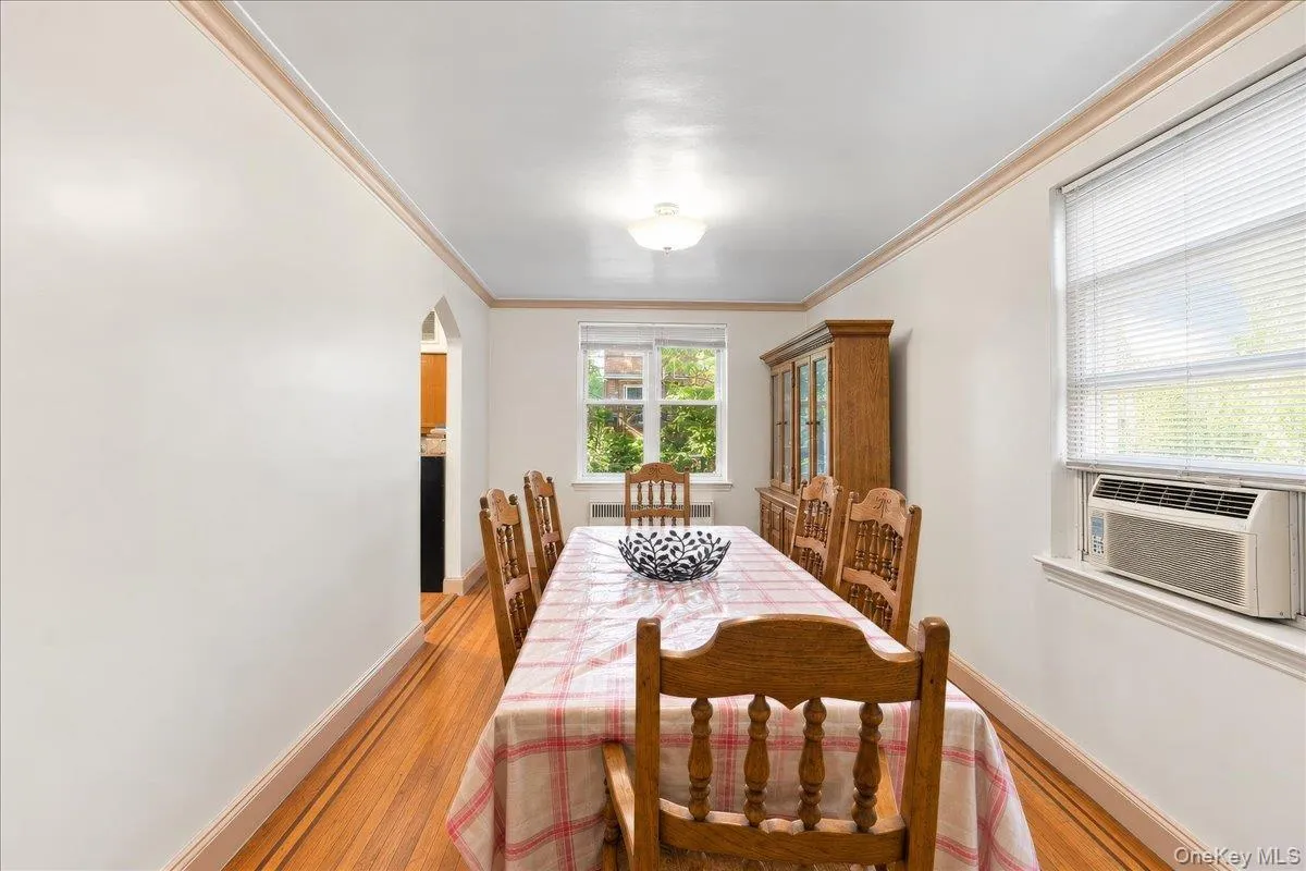 2145 Muliner Avenue, New York, NY, 3 Bedrooms Bedrooms, 7 Rooms Rooms,2 BathroomsBathrooms,Residential,For Rent,Muliner,0,1049474 2145 Muliner Avenue, New York, NY, 3 Bedrooms Bedrooms, 7 Rooms Rooms,2 BathroomsBathrooms,Residential,For Rent,Muliner,0,1049474