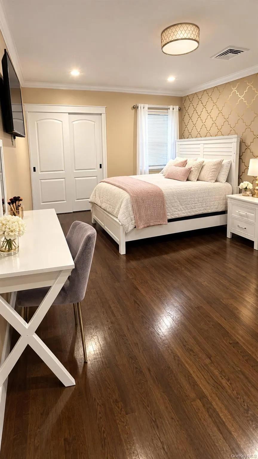 16027 83rd Street, New York, NY, 4 Bedrooms Bedrooms, 10 Rooms Rooms,3 BathroomsBathrooms,Residential,For Rent,83rd,0,1049478 16027 83rd Street, New York, NY, 4 Bedrooms Bedrooms, 10 Rooms Rooms,3 BathroomsBathrooms,Residential,For Rent,83rd,0,1049478