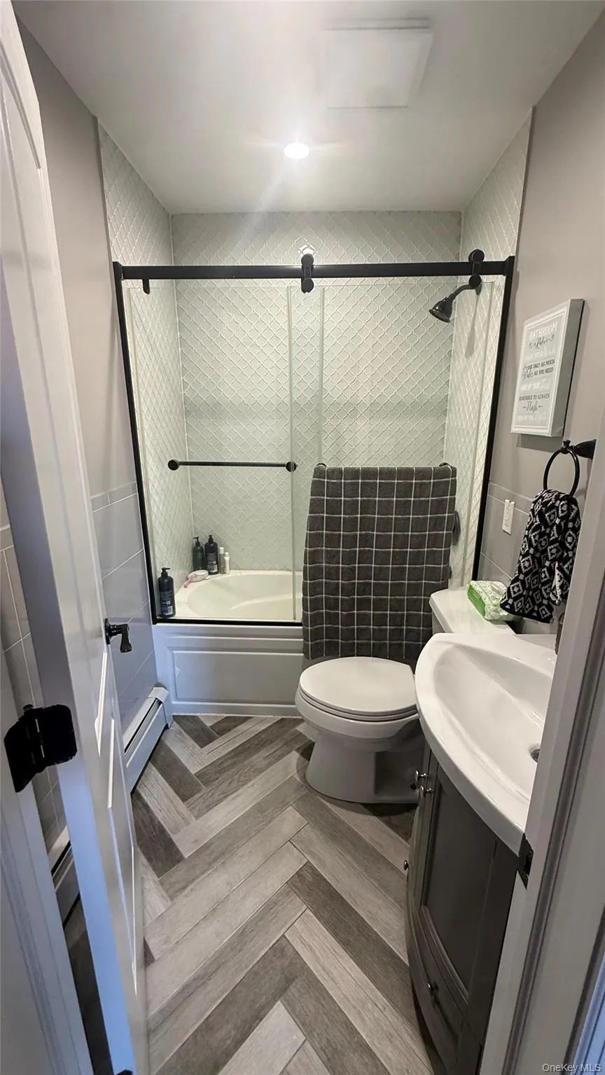 16027 83rd Street, New York, NY, 4 Bedrooms Bedrooms, 10 Rooms Rooms,3 BathroomsBathrooms,Residential,For Rent,83rd,0,1049478 16027 83rd Street, New York, NY, 4 Bedrooms Bedrooms, 10 Rooms Rooms,3 BathroomsBathrooms,Residential,For Rent,83rd,0,1049478
