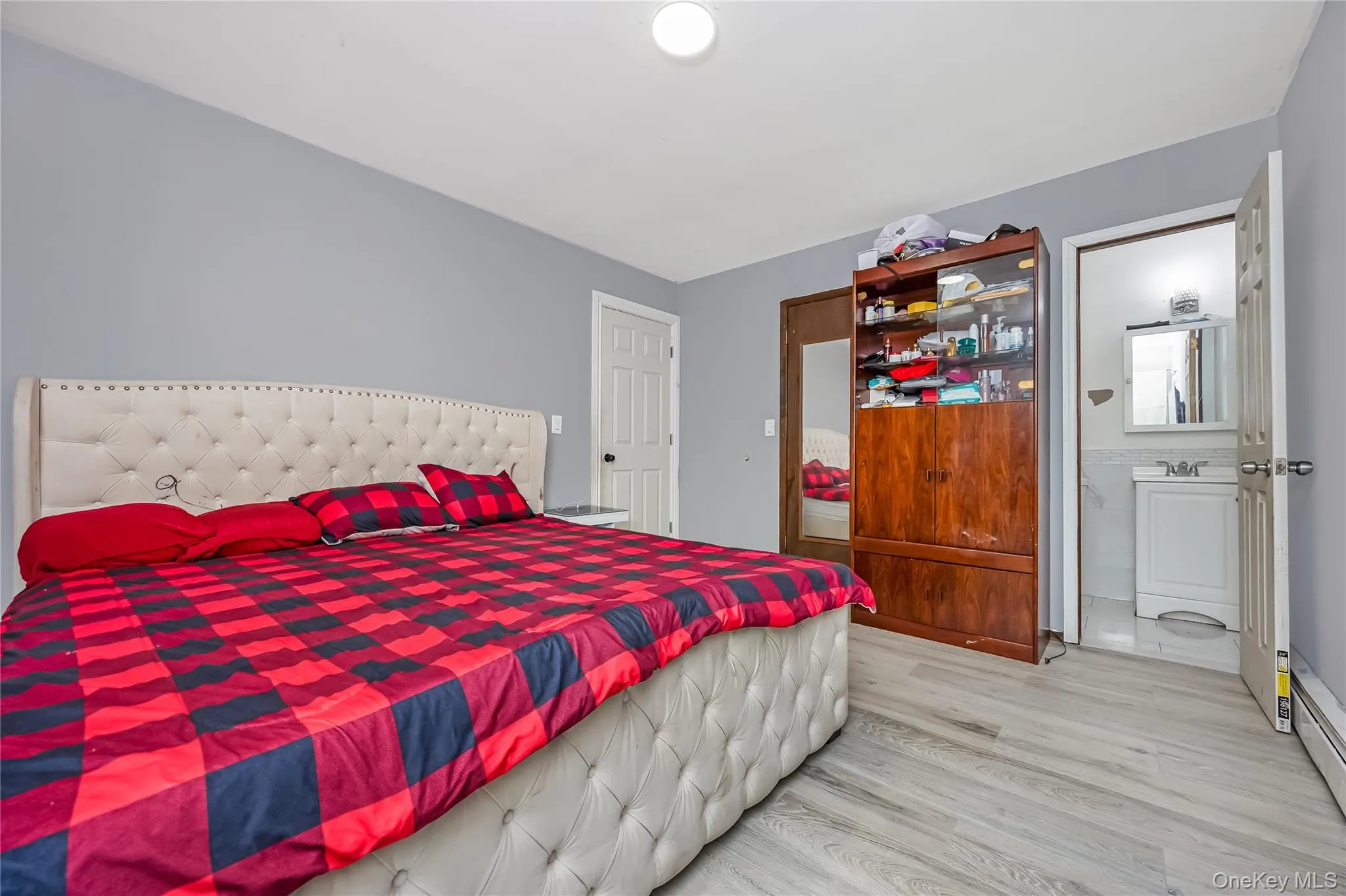 150 Holly Avenue, Hempstead, NY, 3 Bedrooms Bedrooms, 6 Rooms Rooms,2 BathroomsBathrooms,Residential,For Rent,Holly,0,1049480 150 Holly Avenue, Hempstead, NY, 3 Bedrooms Bedrooms, 6 Rooms Rooms,2 BathroomsBathrooms,Residential,For Rent,Holly,0,1049480