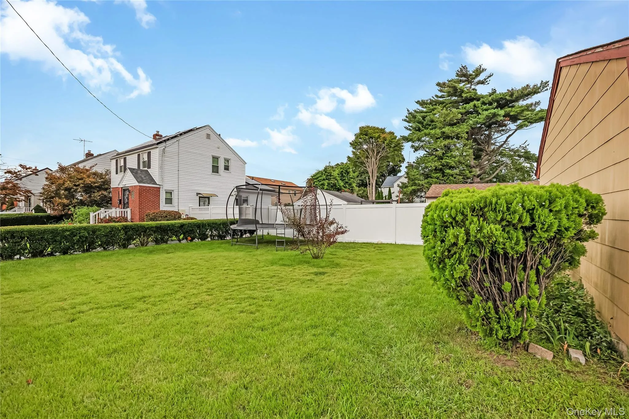 150 Holly Avenue, Hempstead, NY, 3 Bedrooms Bedrooms, 6 Rooms Rooms,2 BathroomsBathrooms,Residential,For Rent,Holly,0,1049480 150 Holly Avenue, Hempstead, NY, 3 Bedrooms Bedrooms, 6 Rooms Rooms,2 BathroomsBathrooms,Residential,For Rent,Holly,0,1049480