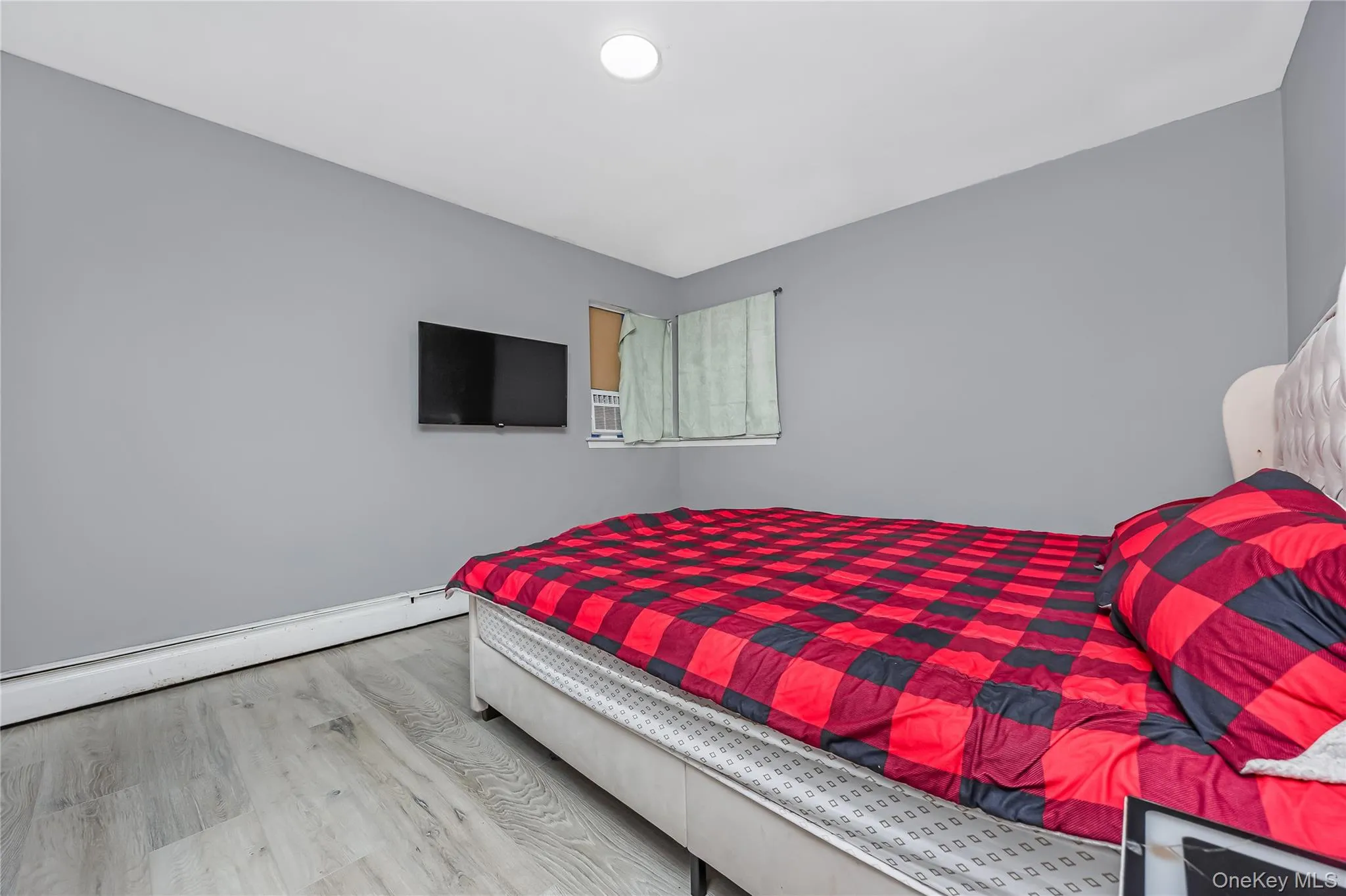 150 Holly Avenue, Hempstead, NY, 3 Bedrooms Bedrooms, 6 Rooms Rooms,2 BathroomsBathrooms,Residential,For Rent,Holly,0,1049480 150 Holly Avenue, Hempstead, NY, 3 Bedrooms Bedrooms, 6 Rooms Rooms,2 BathroomsBathrooms,Residential,For Rent,Holly,0,1049480