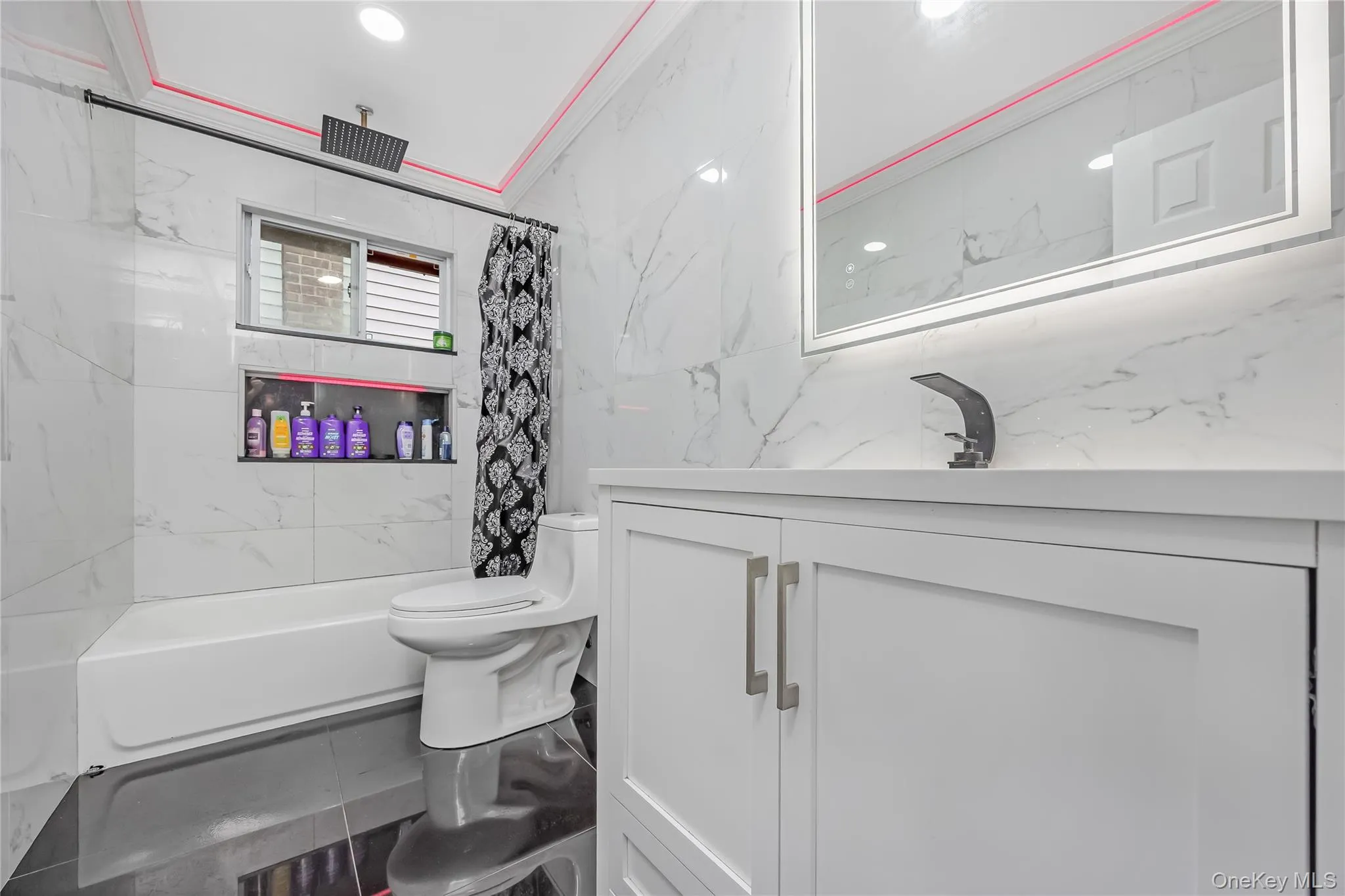 150 Holly Avenue, Hempstead, NY, 3 Bedrooms Bedrooms, 6 Rooms Rooms,2 BathroomsBathrooms,Residential,For Rent,Holly,0,1049480 150 Holly Avenue, Hempstead, NY, 3 Bedrooms Bedrooms, 6 Rooms Rooms,2 BathroomsBathrooms,Residential,For Rent,Holly,0,1049480